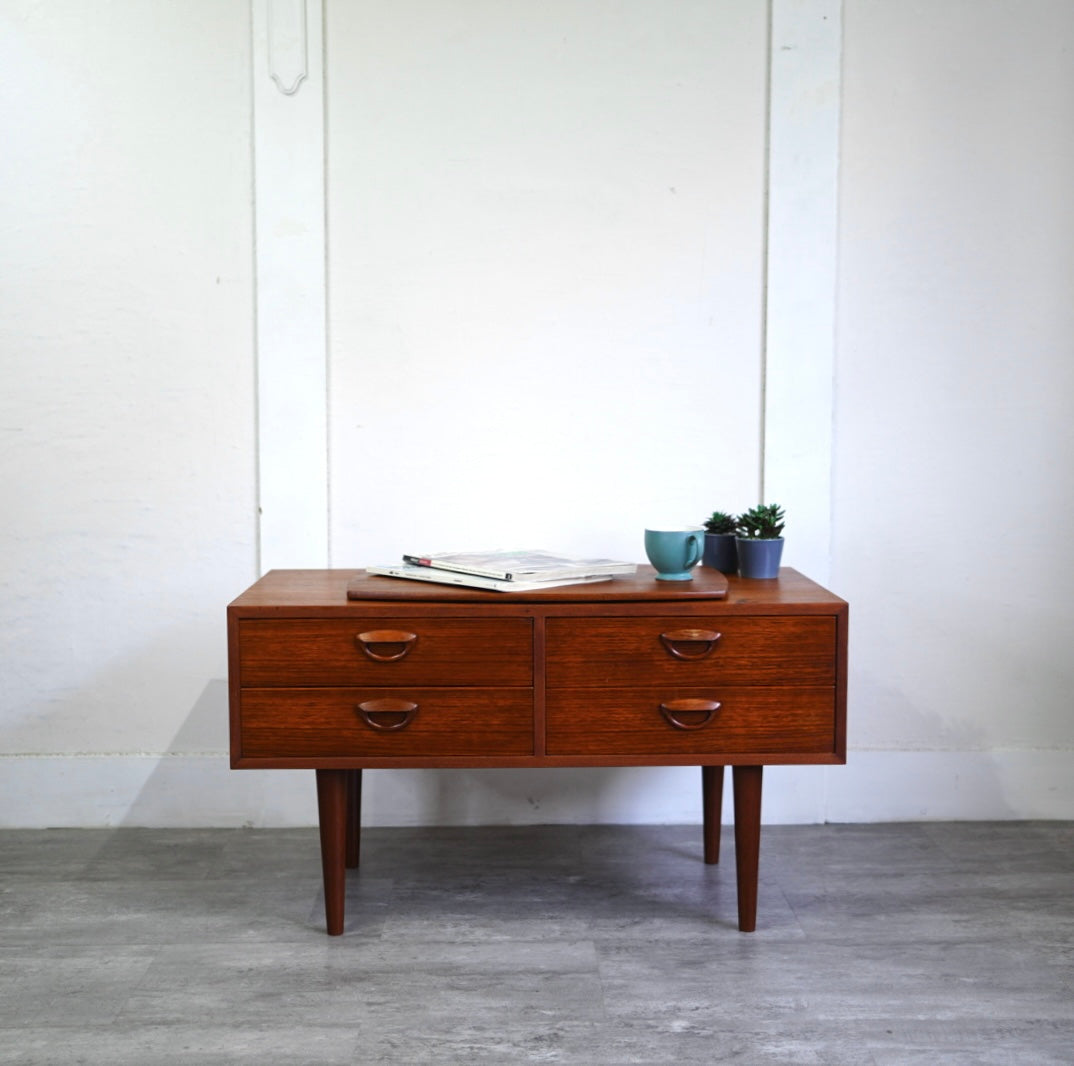 FMモブラー / Feldballs Møbelfabrik TVボード ミニキャビネット カイ・クリスチャンセン ヴィンテージ