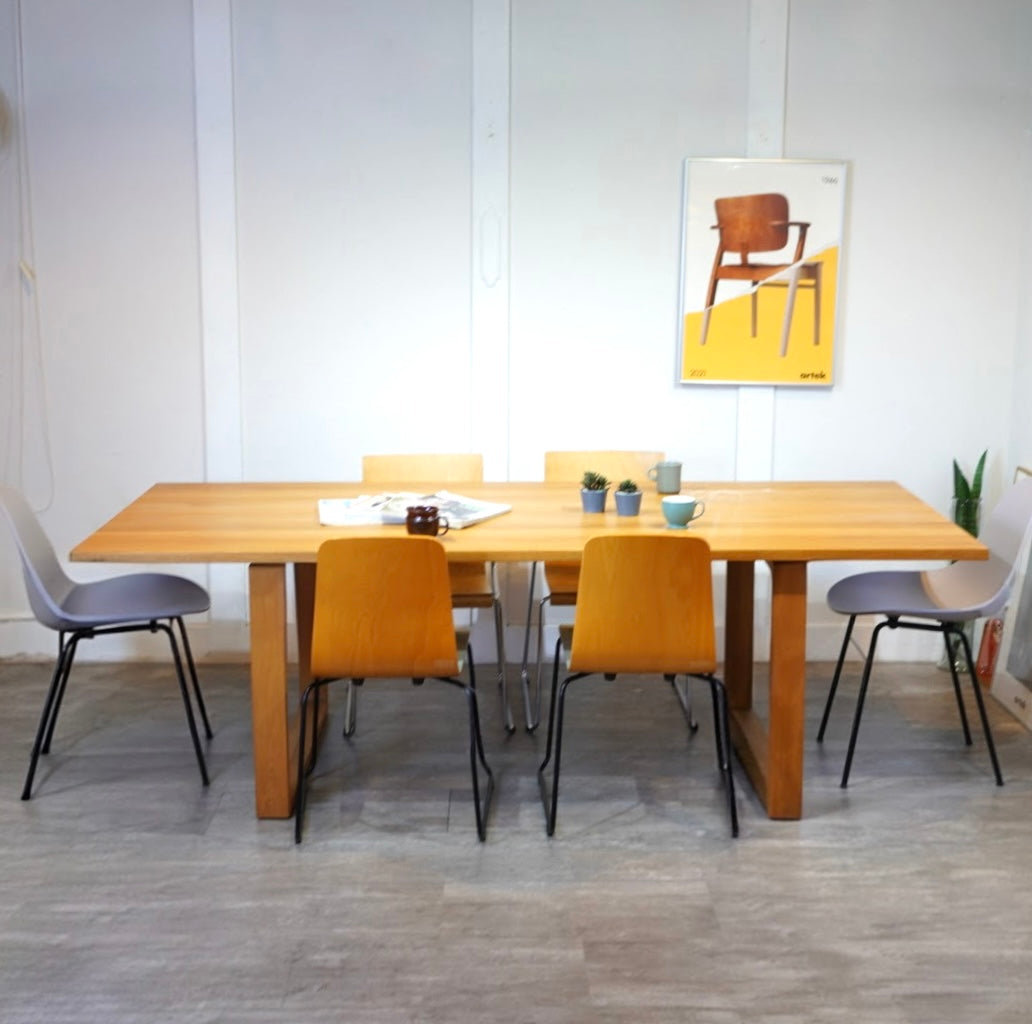 フリッツハンセン / FRITZ HANSEN エッセイ / ESSAY ダイニングテーブル セシリエ・マンツ