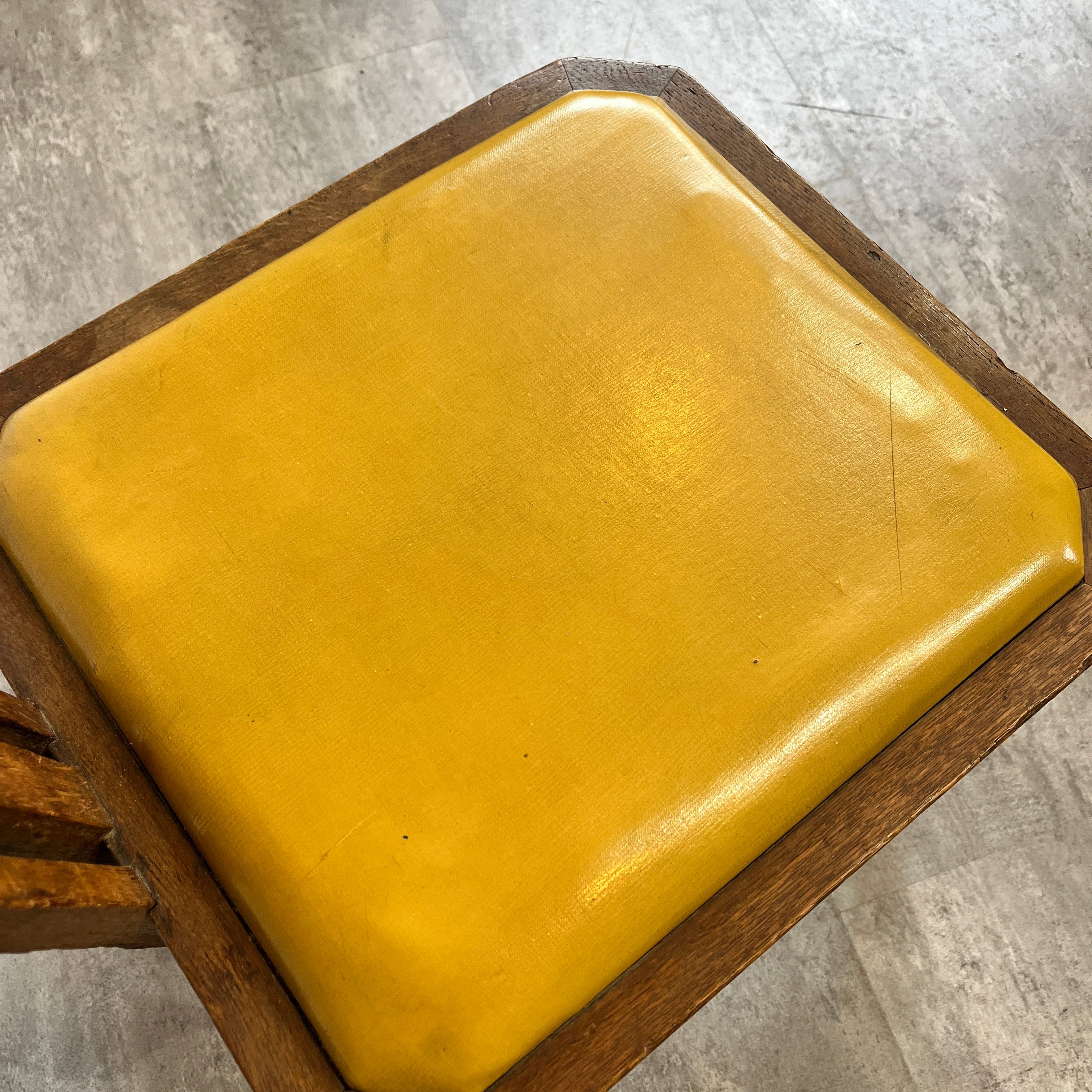 フランクロイドライト / Frank Lloyd Wright ピーコックチェア アンティーク 旧帝国ホテル使用品