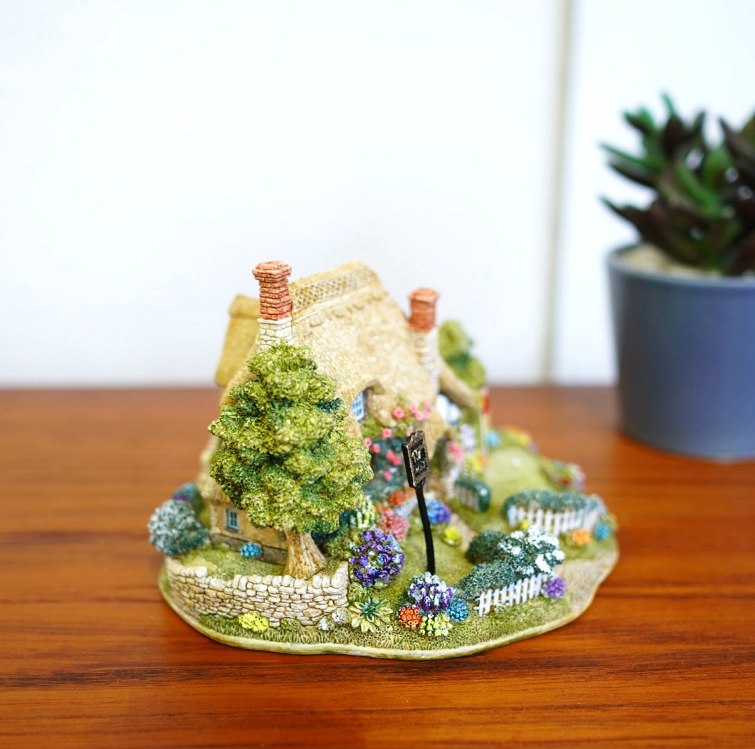 リリパットレーン / Lilliput lane 「The NINETEENTH HOLE」 ミニチュア