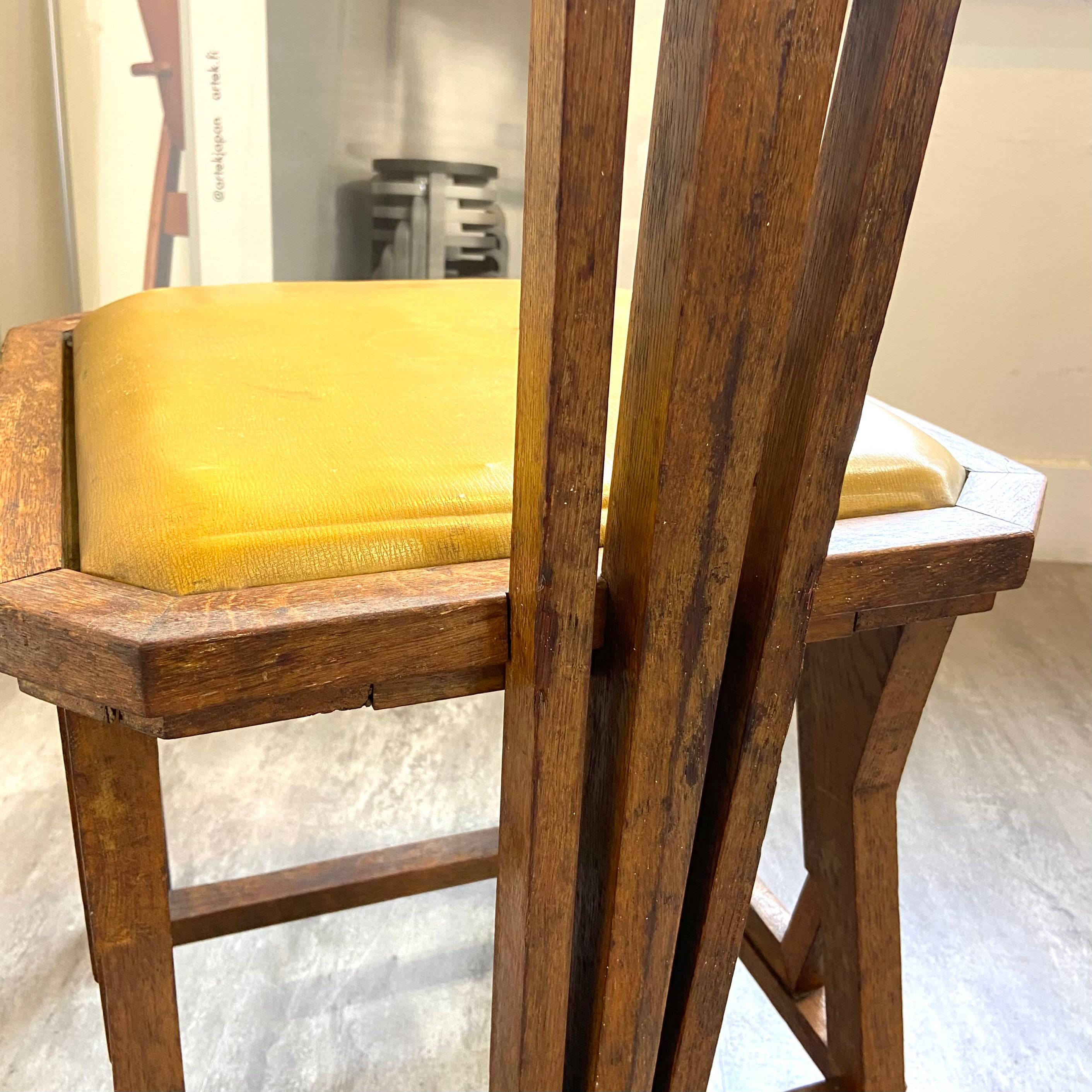 フランクロイドライト / Frank Lloyd Wright ピーコックチェア アンティーク 旧帝国ホテル使用品