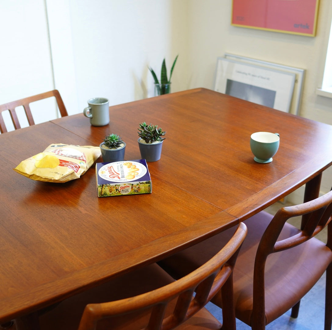 チーク材 伸長式 ダイニングテーブル ヴィンテージ