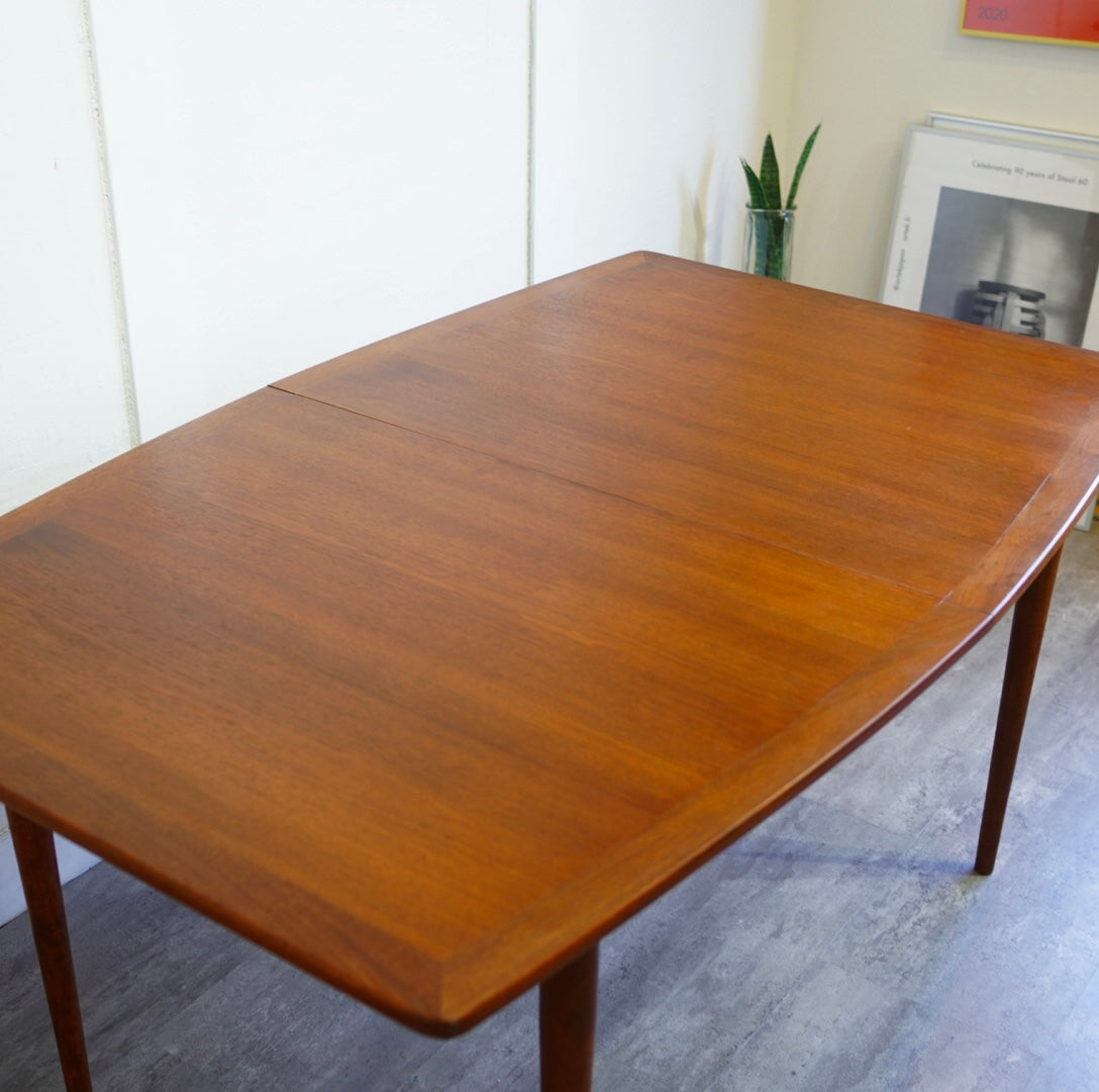 チーク材 伸長式 ダイニングテーブル ヴィンテージ