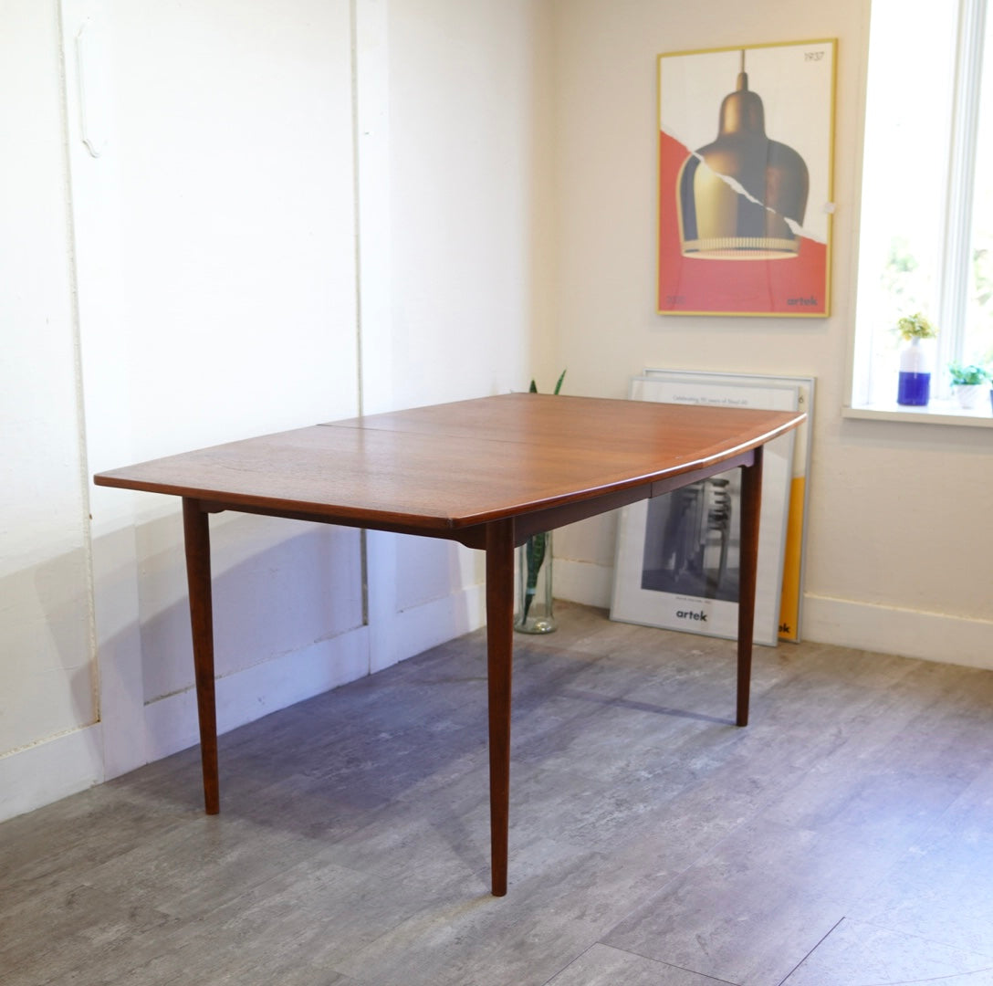 チーク材 伸長式 ダイニングテーブル ヴィンテージ