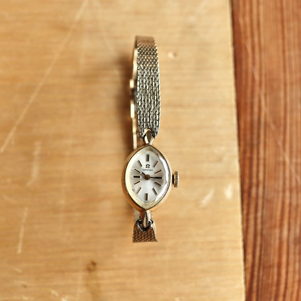 オメガ / OMEGA カットガラス アーモンド形 腕時計 【77】ヴィンテージ