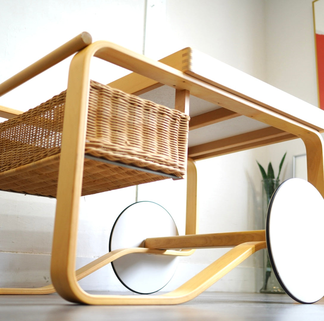 アルテック / Artek ティートローリー 900 ホワイト アルヴァ・アアルト 北欧