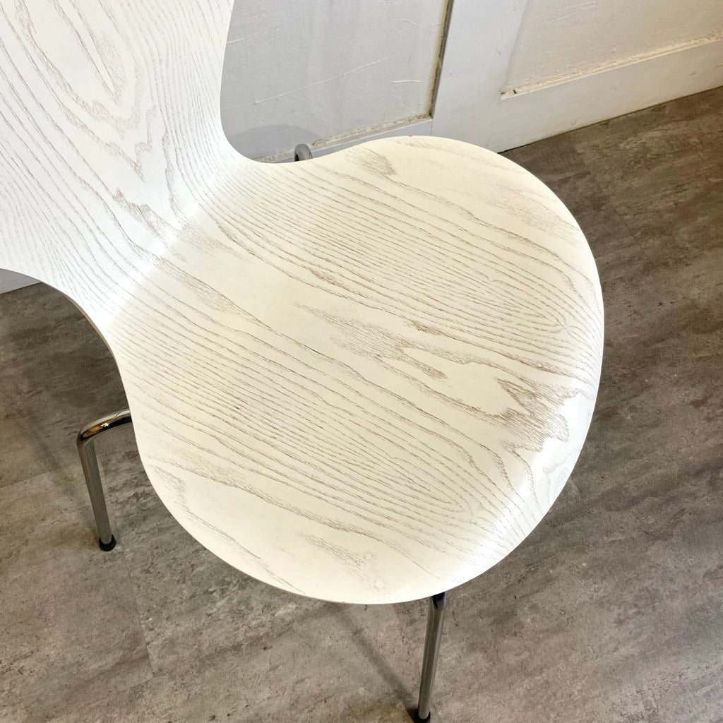 フリッツ・ハンセン / FRITZ HANSEN セブンチェア アルネ・ヤコブセン ホワイト カラードアッシュ