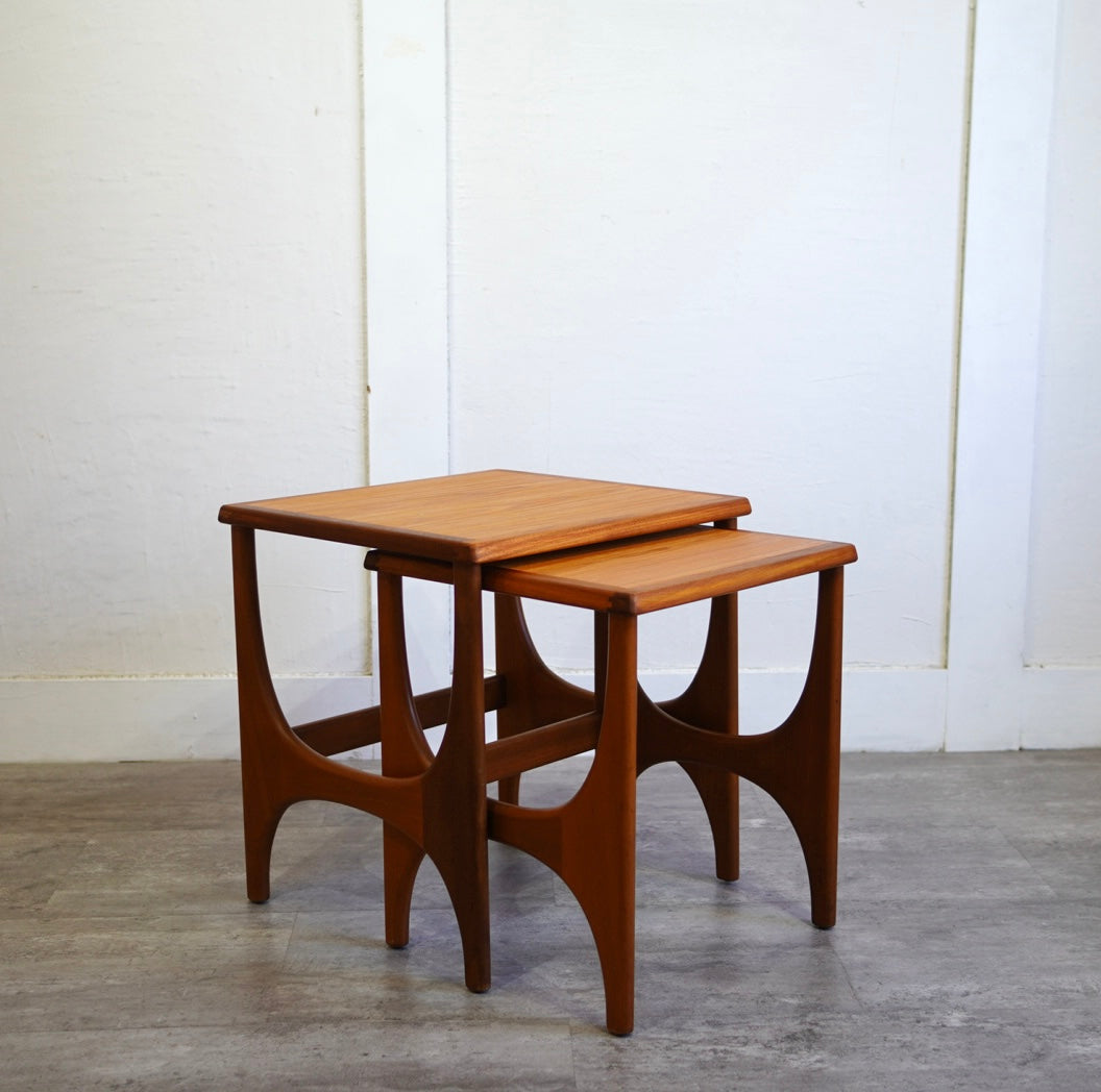 ストーンヒル / STONEHILL Stateroomシリーズ チーク材 ネストテーブル ヴィンテージ