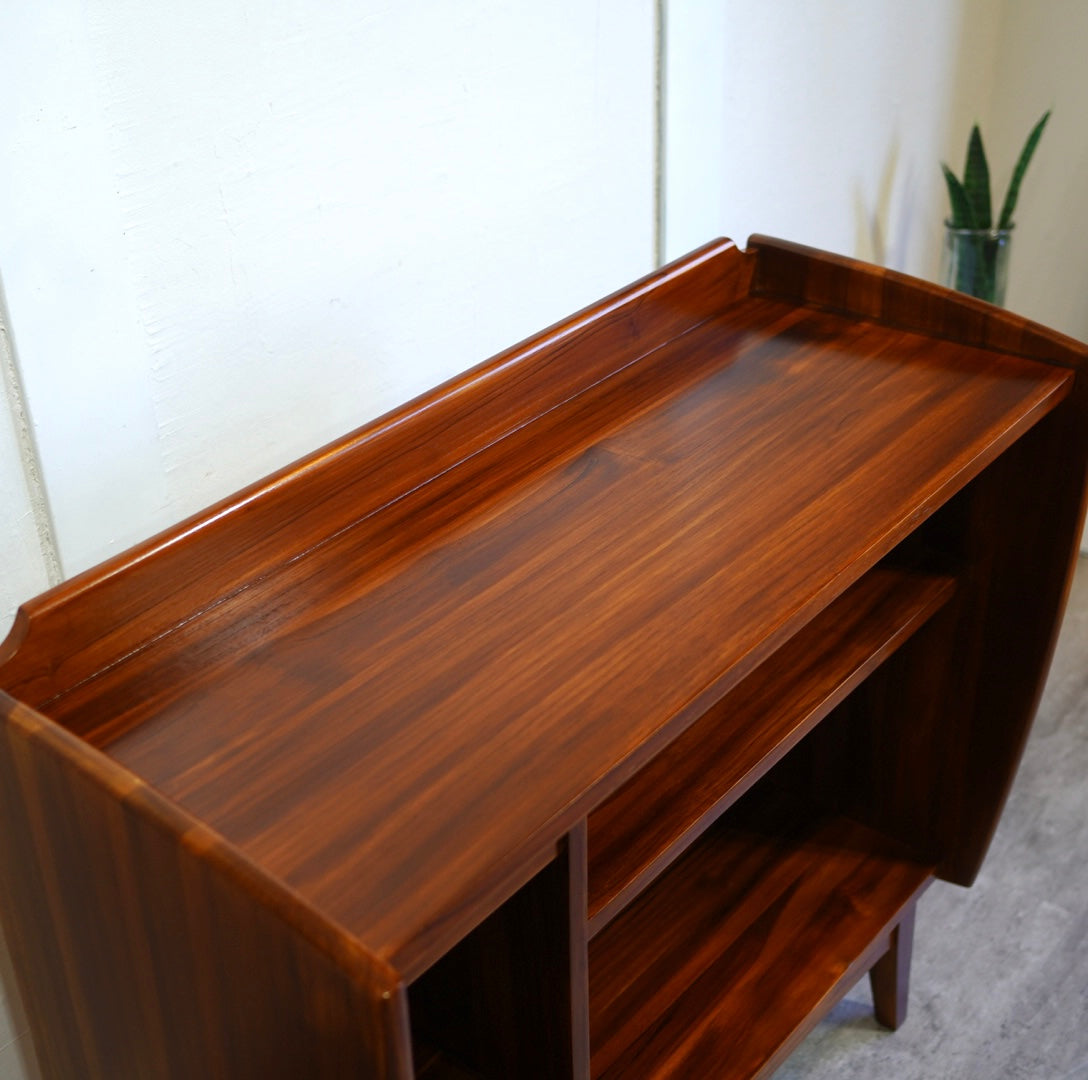 サイドボード チーク材 キャビネット Apik 未使用