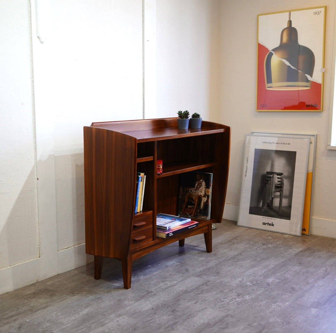 サイドボード チーク材 キャビネット Apik 未使用