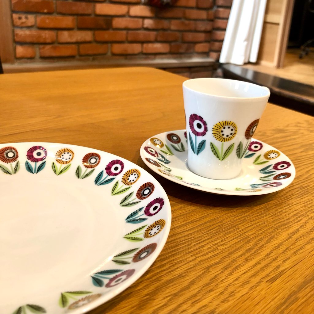 ウプサラエクビー / Uppsala Ekeby ベリス / Bellis カップ&ソーサー&プレート スウェーデン ヴィンテージ