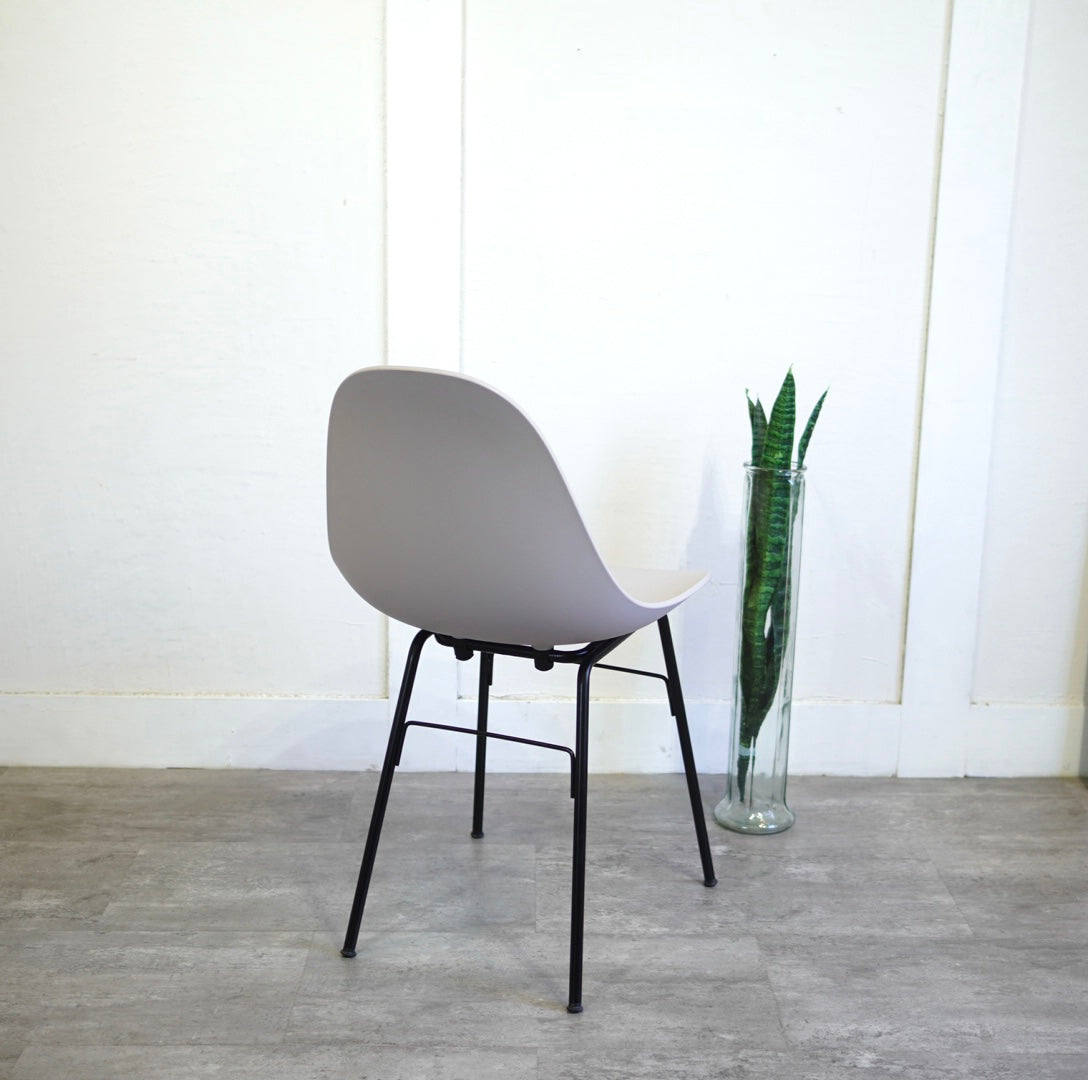 トゥー / TOOU TA サイドシェルチェア シモン・ビオラ