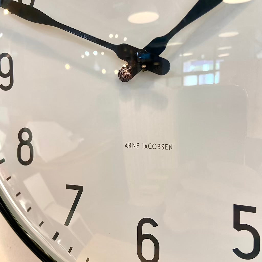 アルネ・ヤコブセン / Arne Jacobsen ステイション ウォールクロック アルネ・ヤコブセン デンマーク