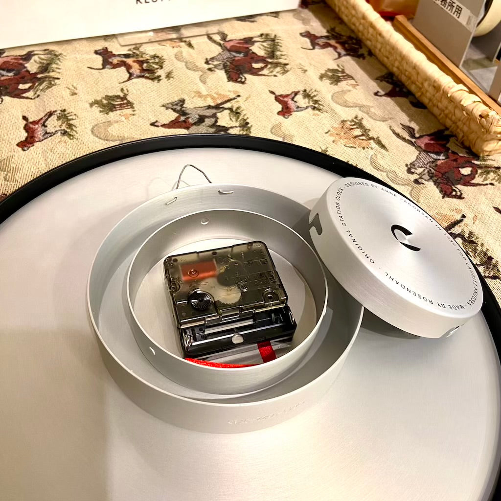 アルネ・ヤコブセン / Arne Jacobsen ステイション ウォールクロック アルネ・ヤコブセン デンマーク