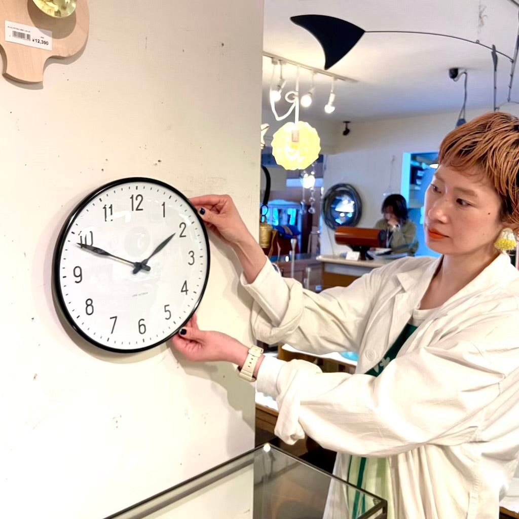 アルネ・ヤコブセン / Arne Jacobsen ステイション ウォールクロック アルネ・ヤコブセン デンマーク