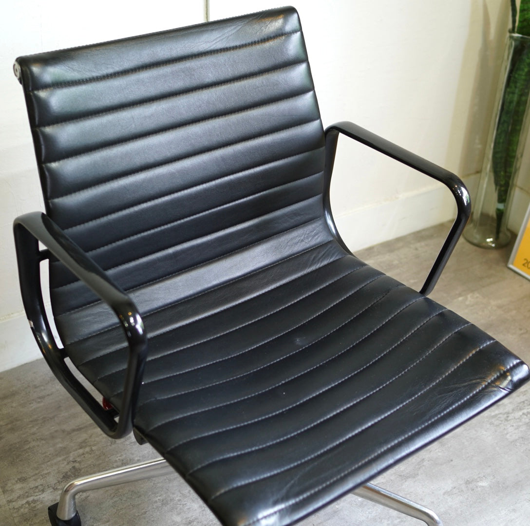 ハーマンミラー / Herman Miller チャールズ & レイ・イームズ アルミナムグループ マネジメントチェア デスクチェア