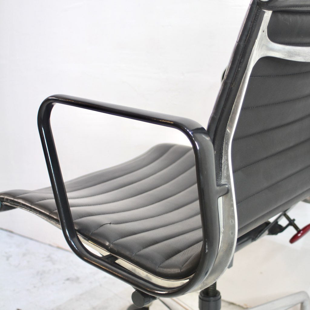 ハーマンミラー / Herman Miller チャールズ & レイ・イームズ アルミナムグループ マネジメントチェア【1】