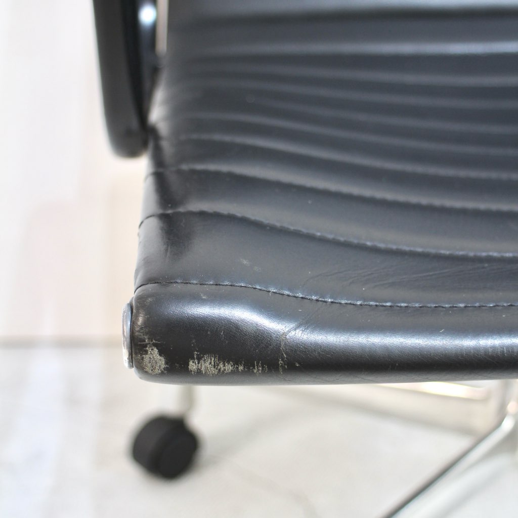 ハーマンミラー / Herman Miller チャールズ & レイ・イームズ アルミナムグループ マネジメントチェア【1】