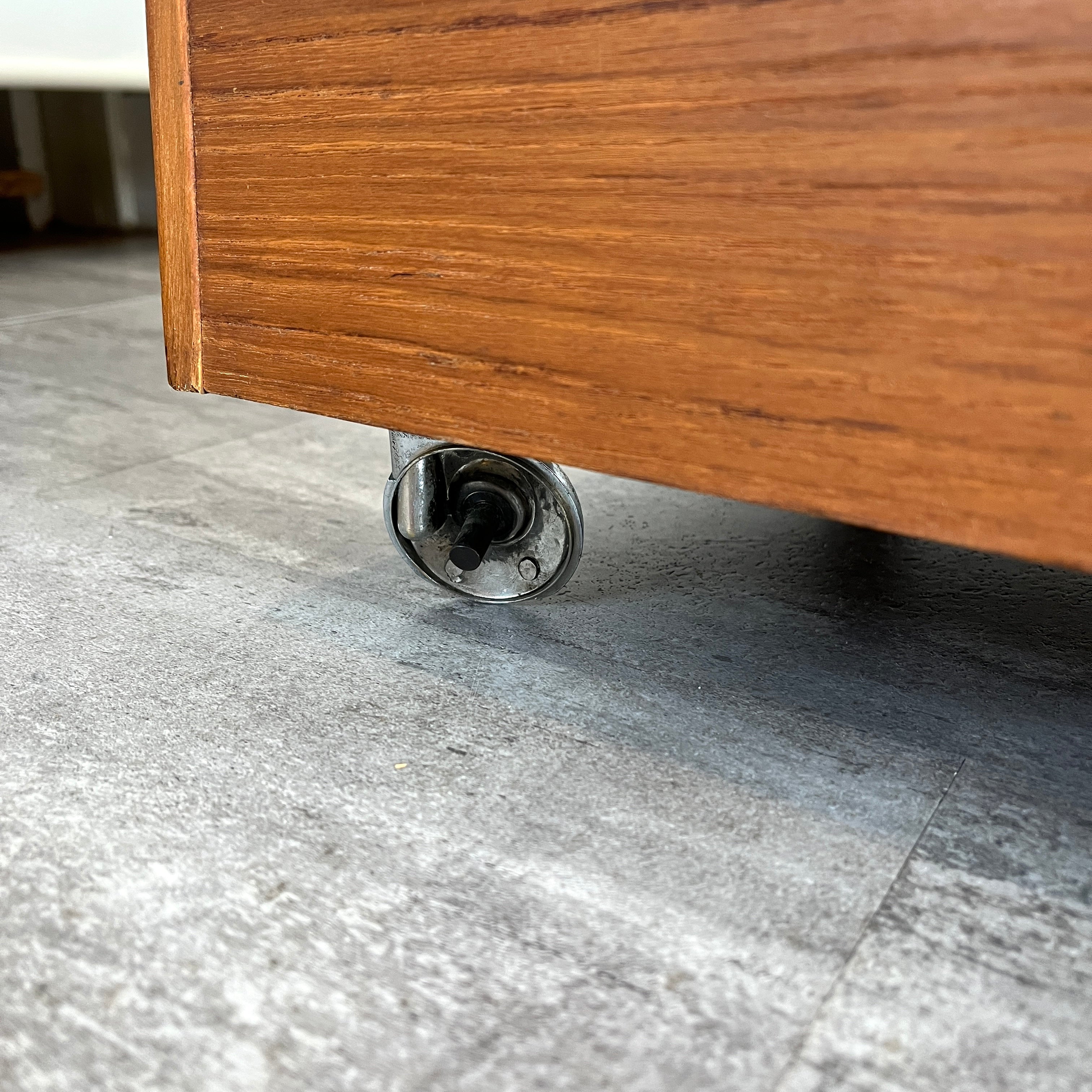 ブルクスボ / BRUKSBO マガジンラック レコードラック 北欧 ノルウェー ヴィンテージ