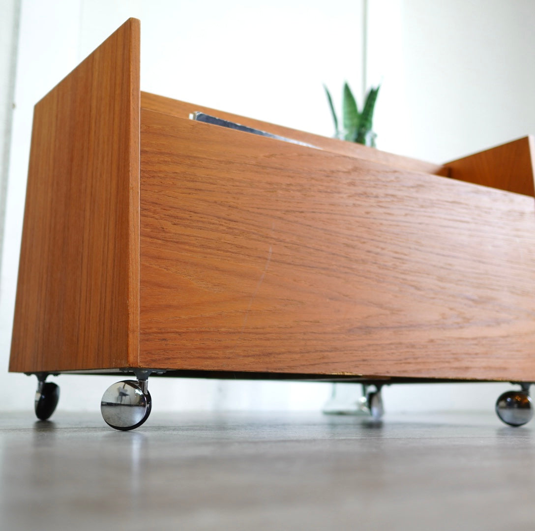 ブルクスボ / BRUKSBO マガジンラック レコードラック 北欧 ノルウェー ヴィンテージ