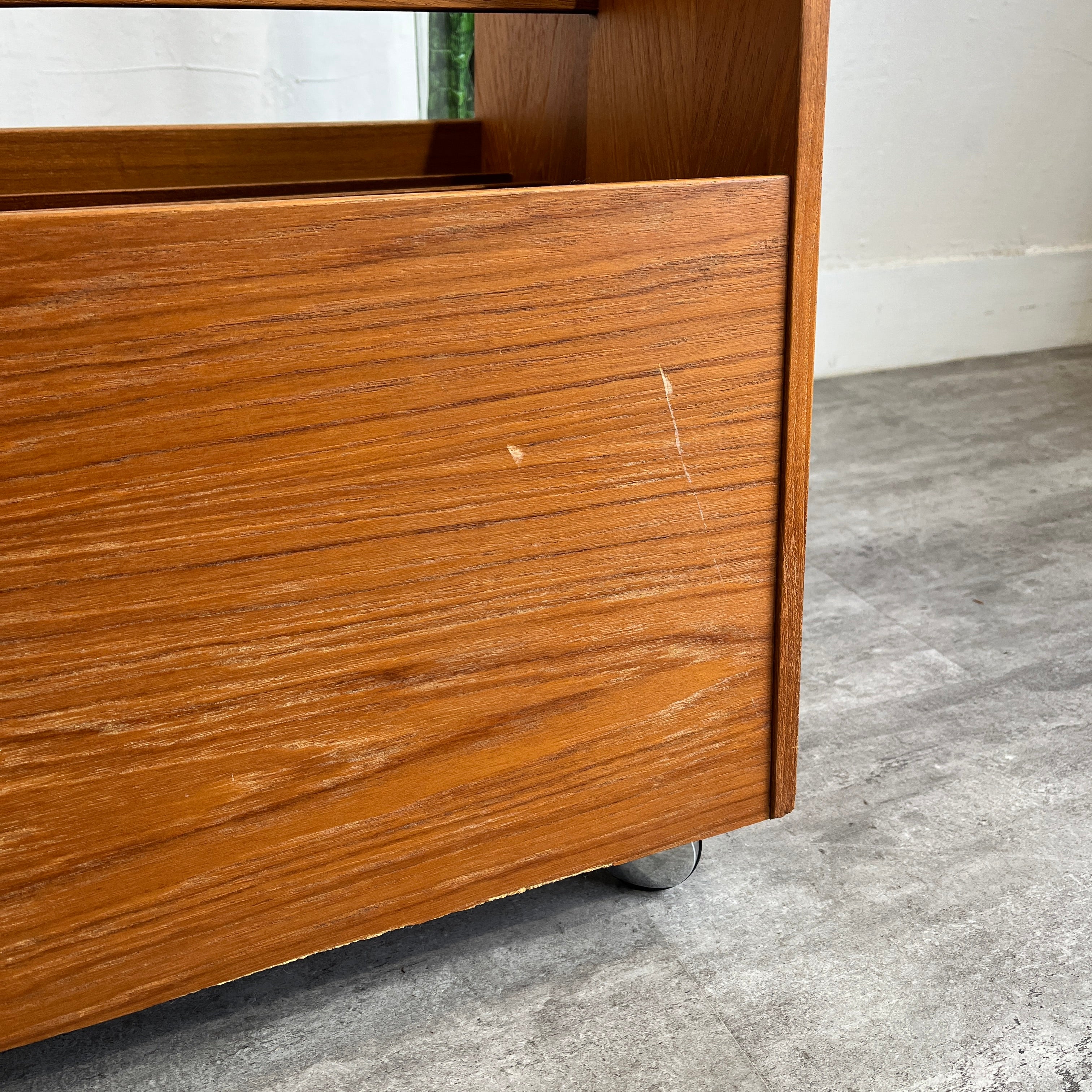 ブルクスボ / BRUKSBO マガジンラック レコードラック 北欧 ノルウェー ヴィンテージ