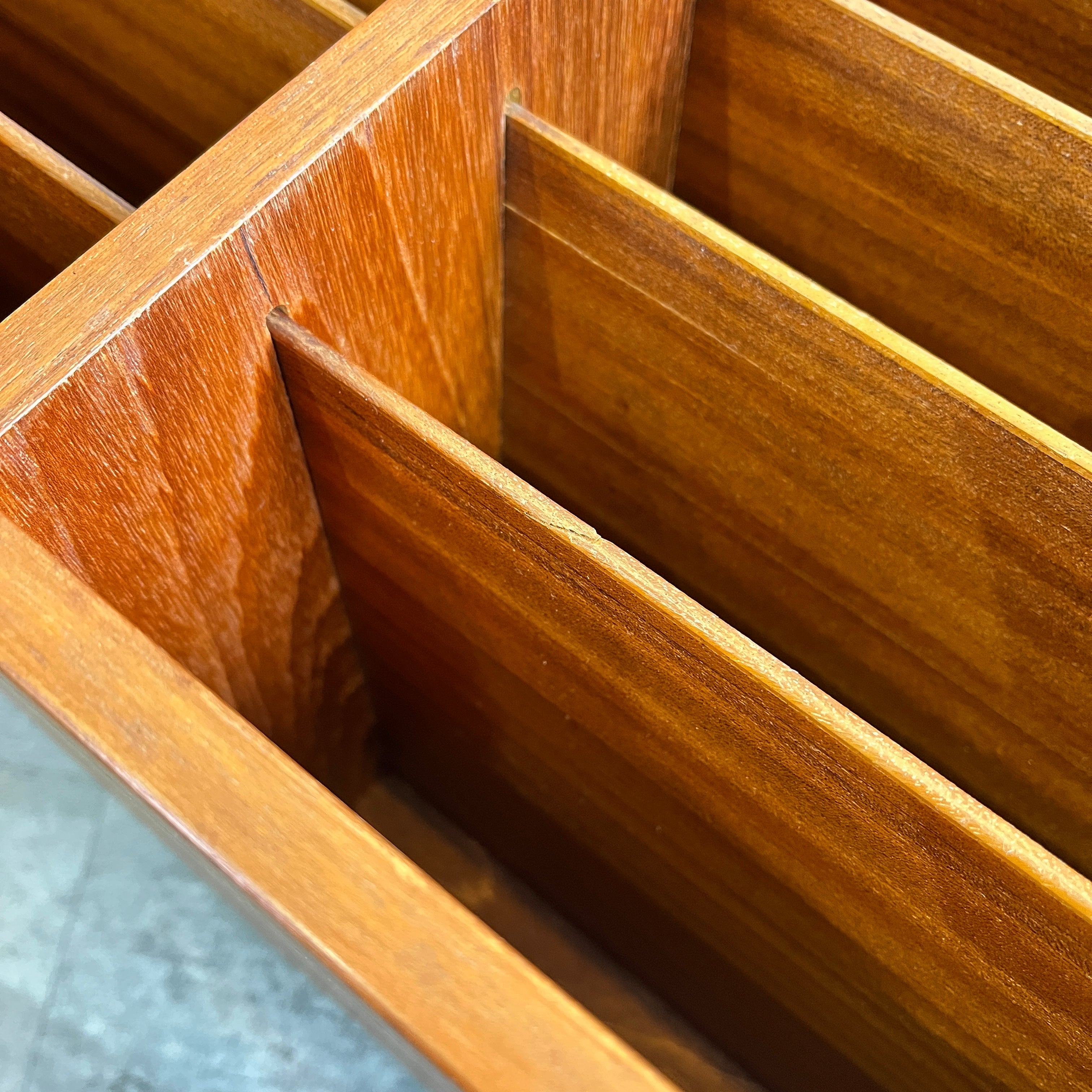 ブルクスボ / BRUKSBO マガジンラック レコードラック 北欧 ノルウェー ヴィンテージ