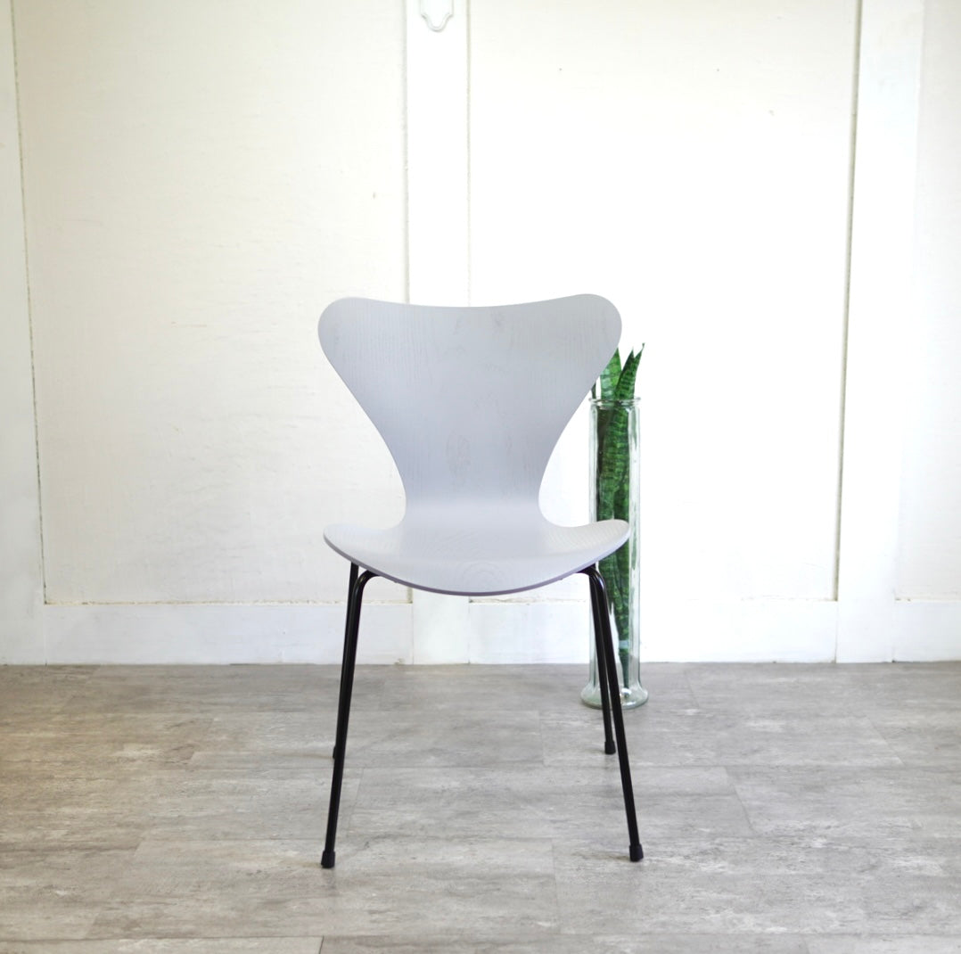 フリッツ・ハンセン / FRITZ HANSEN セブンチェア カラードアッシュ ナイングレー アルネ・ヤコブセン
