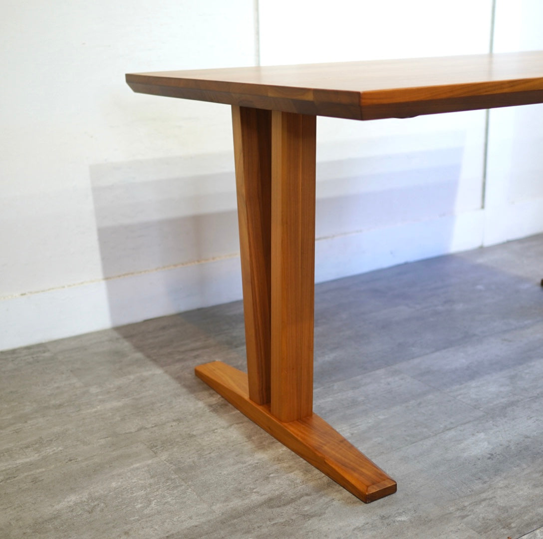 カリモク家具 / karimoku ダイニングテーブル W135 DT8406 2本脚