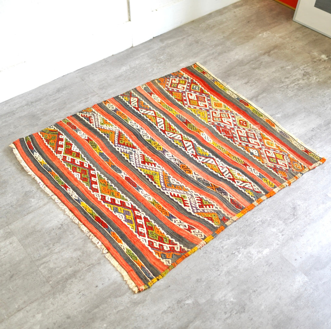 ヴィンテージキリムラグ レッド ウール 80×90 敷物 【7】 中古 レッド