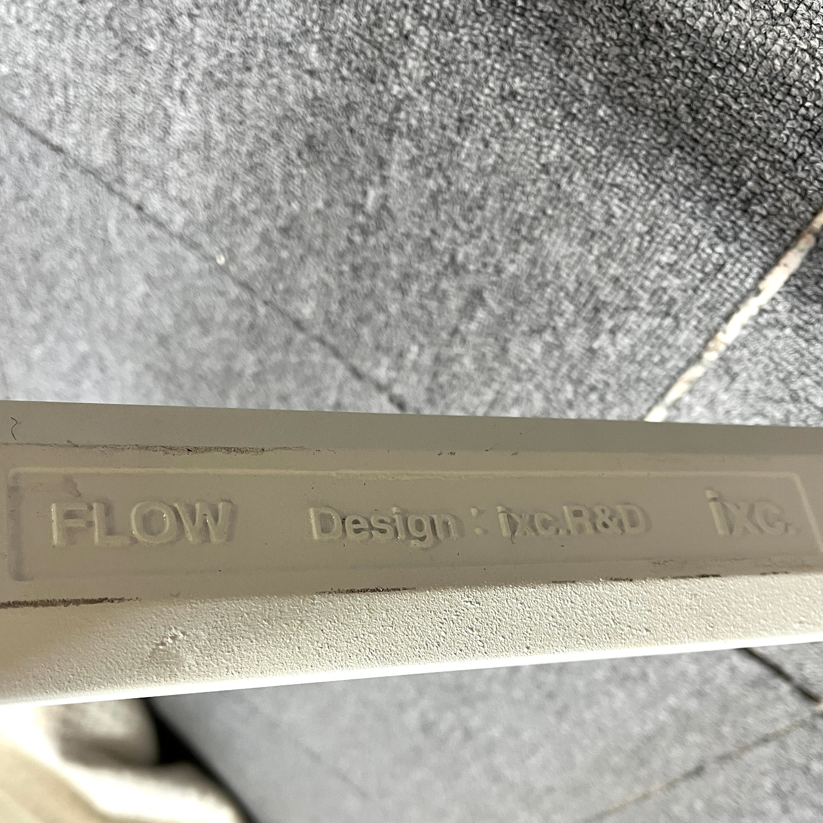 カッシーナ・イクスシー / Cassina ixc. フローテーブル ハイテーブル