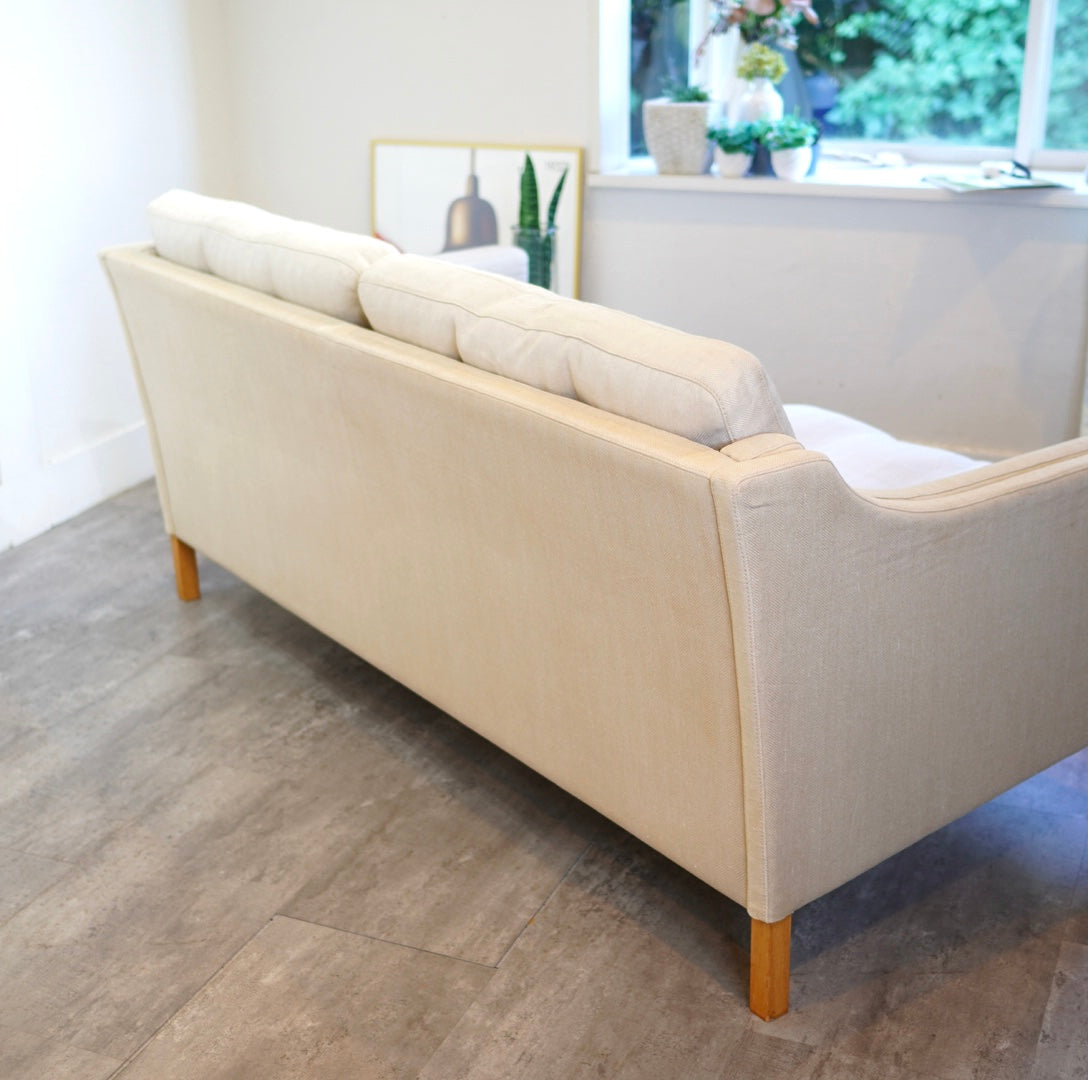 【送料無料!10月12日迄】HOLLY WOOD BUDDY FURNITURE / ハリウッドバディファニチャー 北欧スタイル 羽毛たっぷり2Pソファ