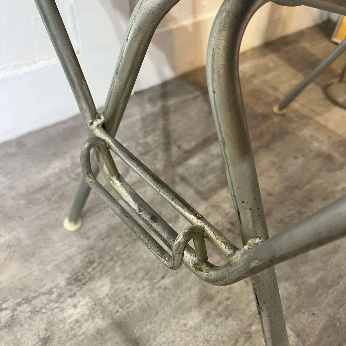 ハーマンミラー / Herman Miller サイドシェルチェア FRP テーブル付 イームズ ヴィンテージ