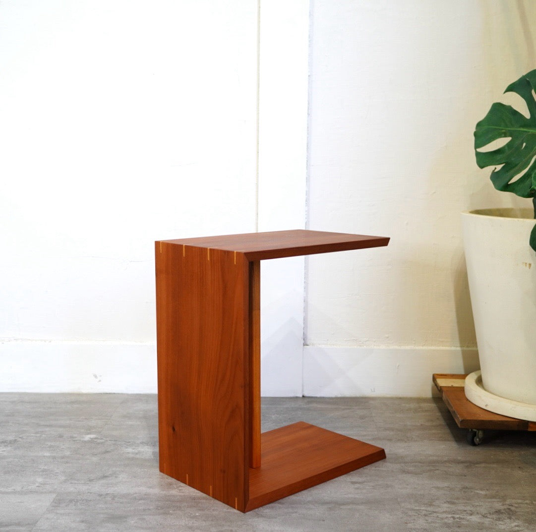 サイドテーブル コーヒーテーブル M かんざし【22】総無垢材 ホオノキ×ケヤキ リメイク家具 再生家具 リバイブモブラープロジェクト SDGs