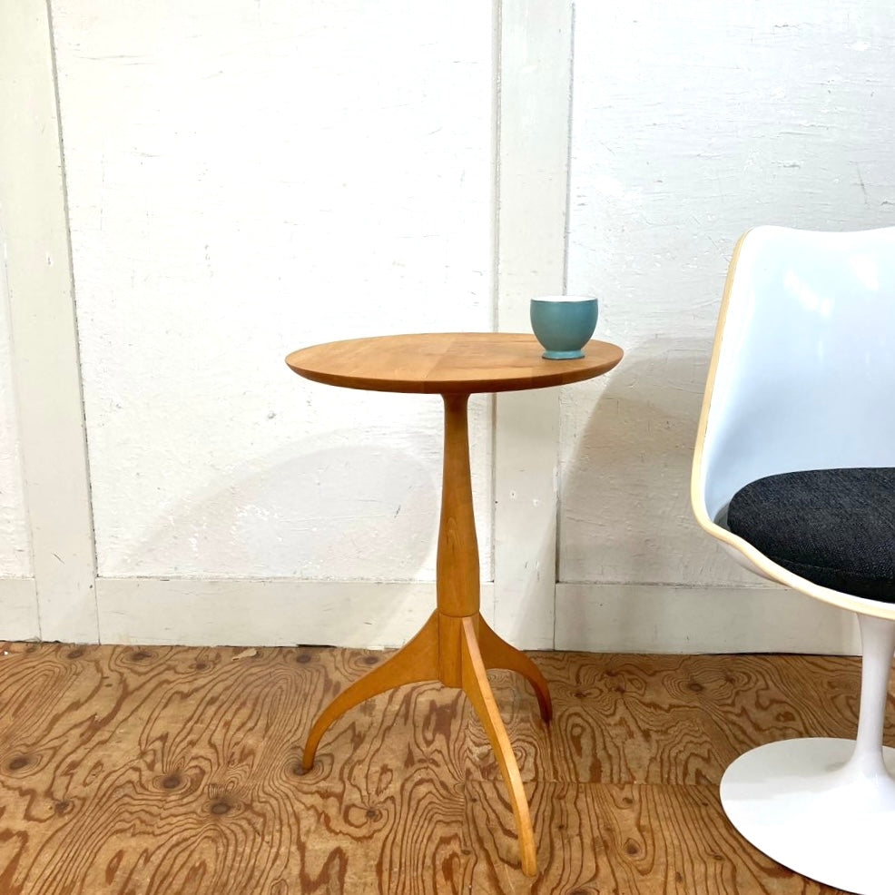 シェーカーワークショップス / Shaker Workshops レバノンシェーカーキャンドルスタンド サイドテーブル 中古