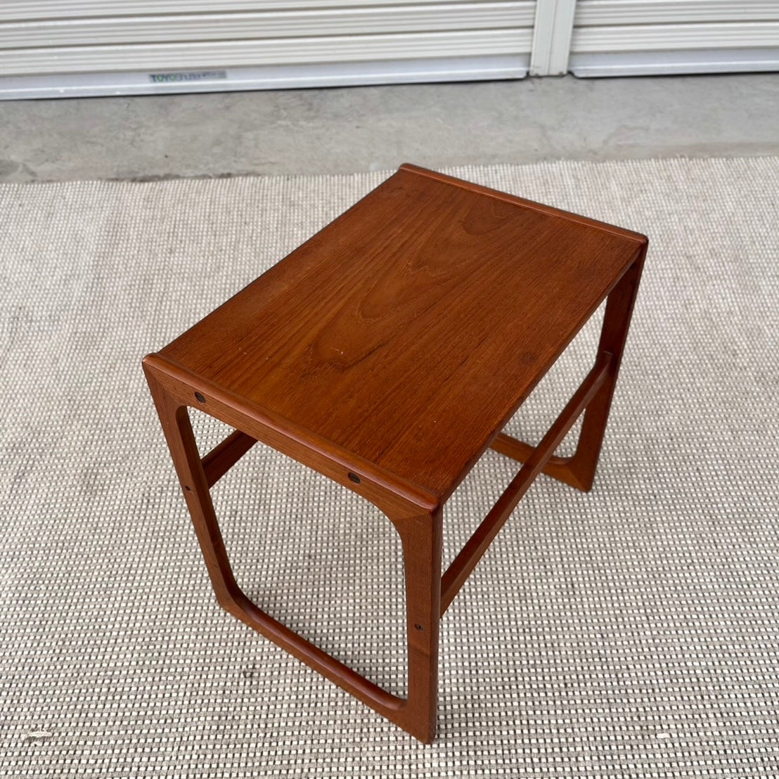 デンマーク製 サイドテーブル チーク材 ヴィンテージ