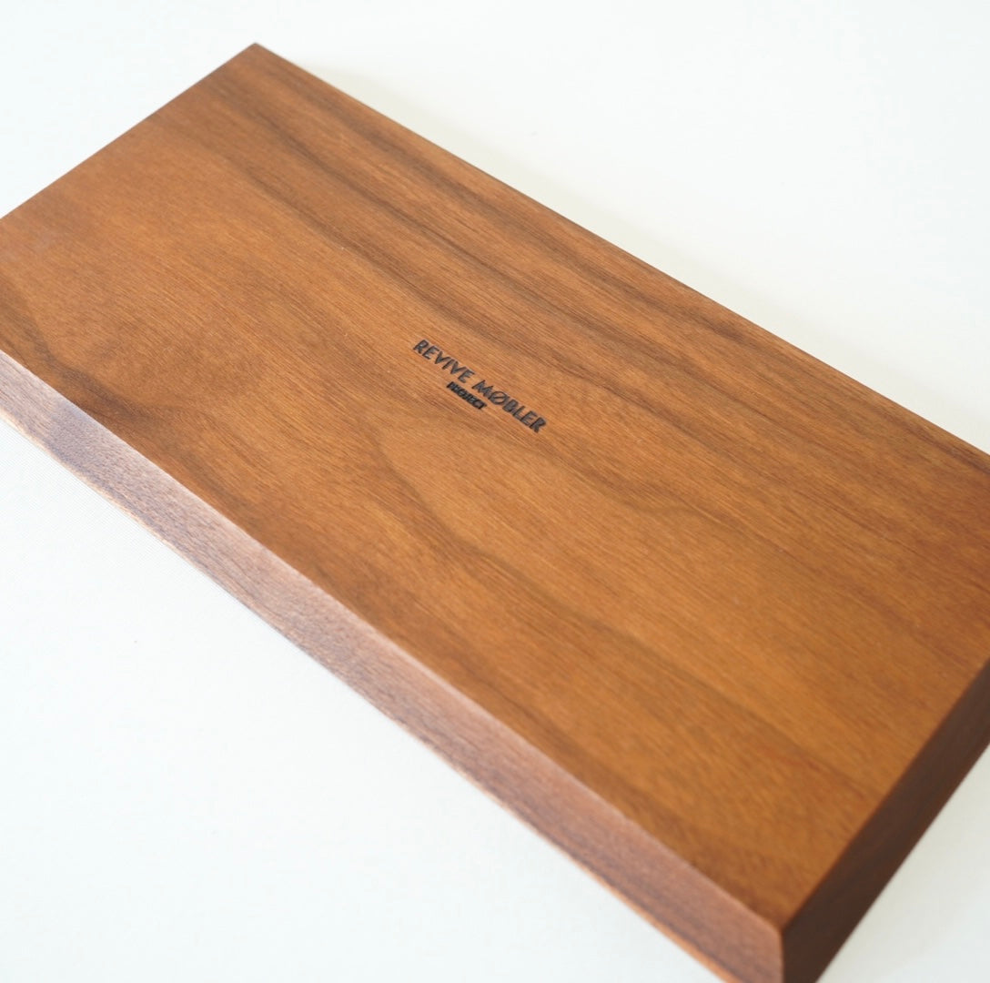 不要になった家具の木材から作った 折敷 【M】お盆 トレイ 無垢材 リバイブモブラープロジェクト