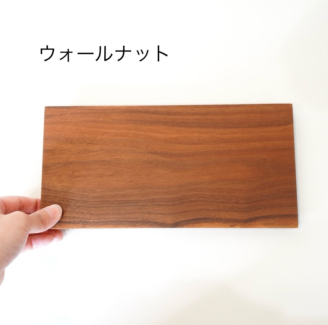 不要になった家具の木材から作った 折敷 【M】お盆 トレイ 無垢材 リバイブモブラープロジェクト