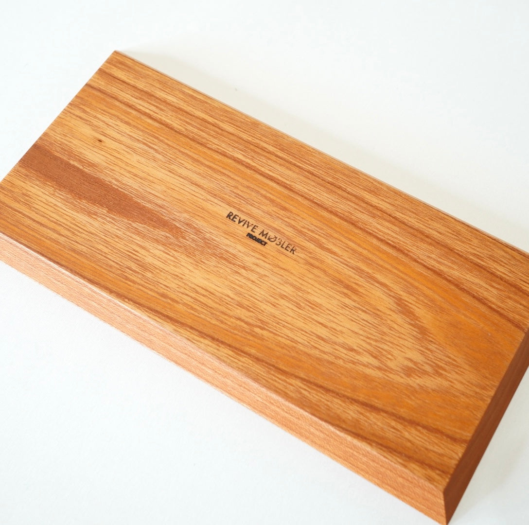不要になった家具の木材から作った 折敷 【M】お盆 トレイ 無垢材 リバイブモブラープロジェクト