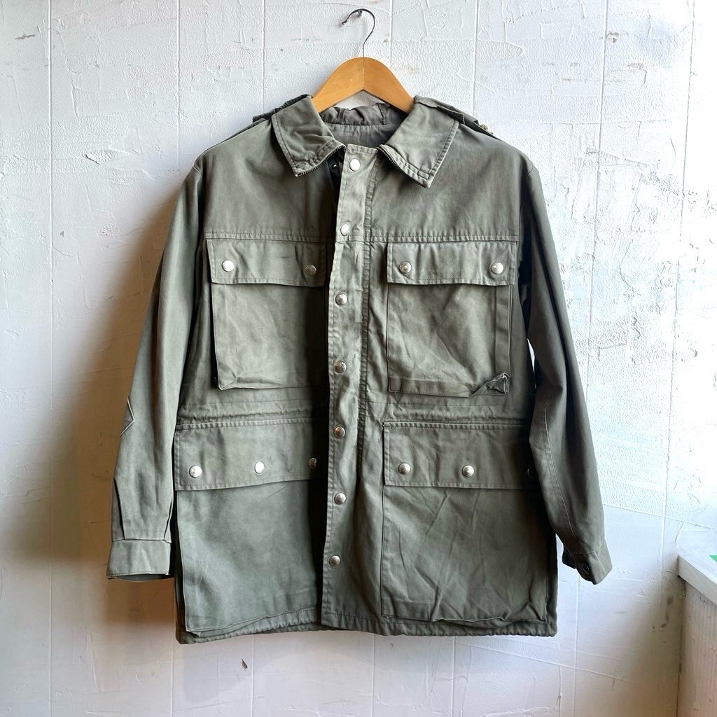 【古着】スイス軍 フィールドジャケット カーキ パーカー ミリタリー  ユーロ古着