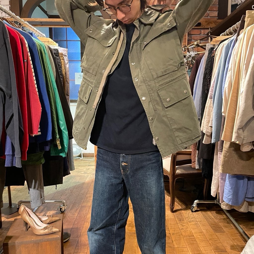 【古着】スイス軍 フィールドジャケット カーキ パーカー ミリタリー ユーロ古着