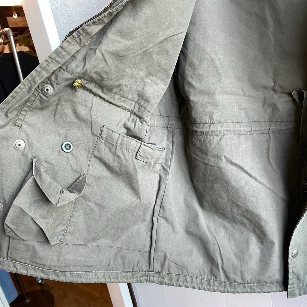 【古着】スイス軍 フィールドジャケット カーキ パーカー ミリタリー ユーロ古着