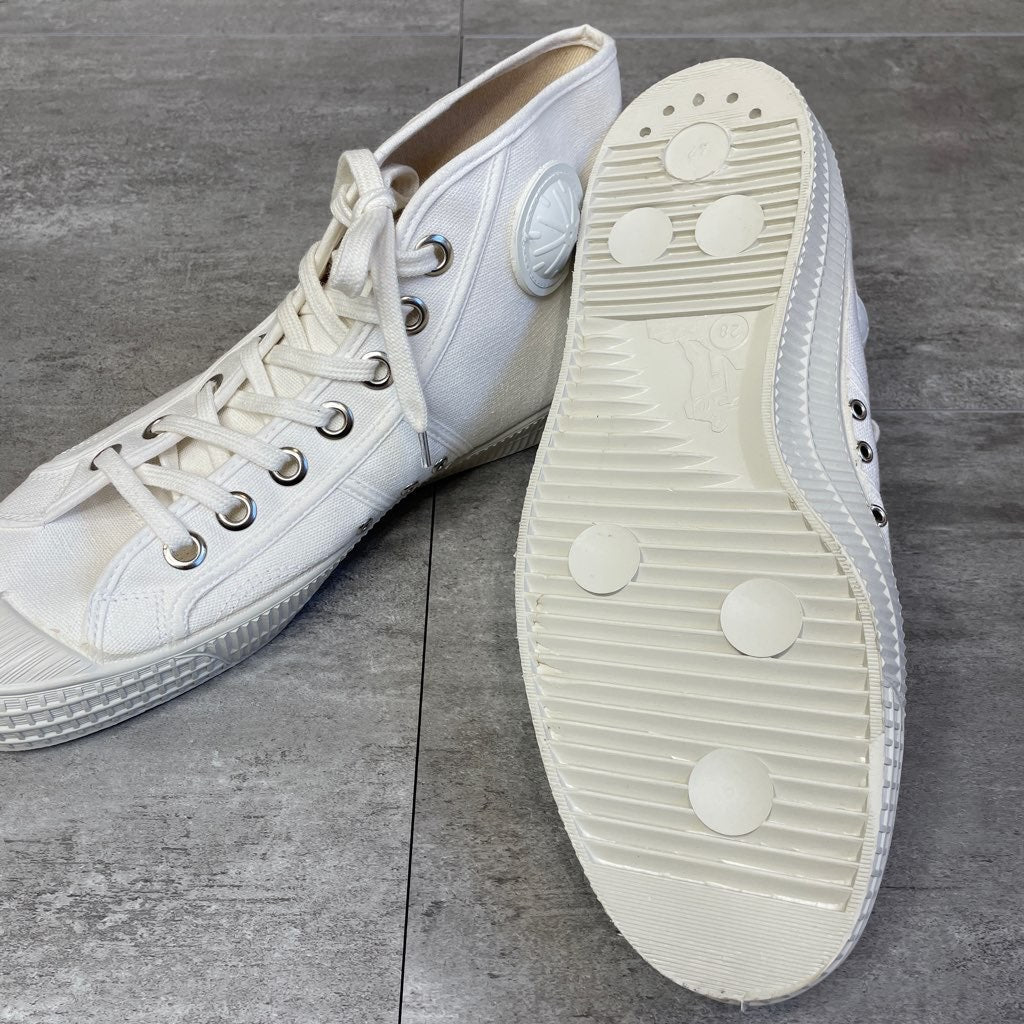 【中古】チェコ軍 トレーニング シューズ ホワイト 白 スニーカー デッドストック