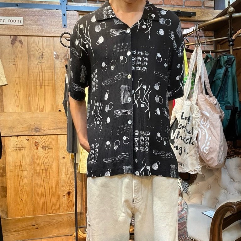【古着】90s 総柄 サイケデリックシャツ シェルボタン ブラック