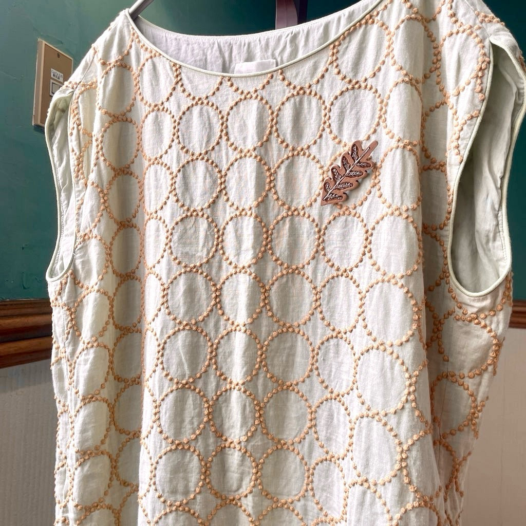 ミナペルホネン / mina perhonen ブローチ もみの木 木製 真鍮