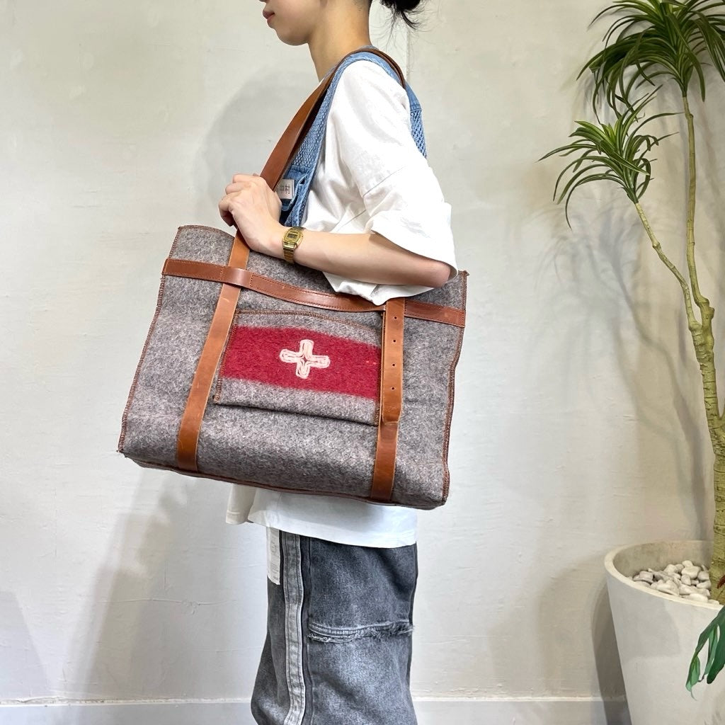 【古着】karlen swiss / ウールトートバック スイス軍 ブランケット使用