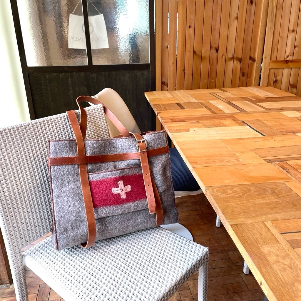 【古着】karlen swiss / ウールトートバック スイス軍 ブランケット使用