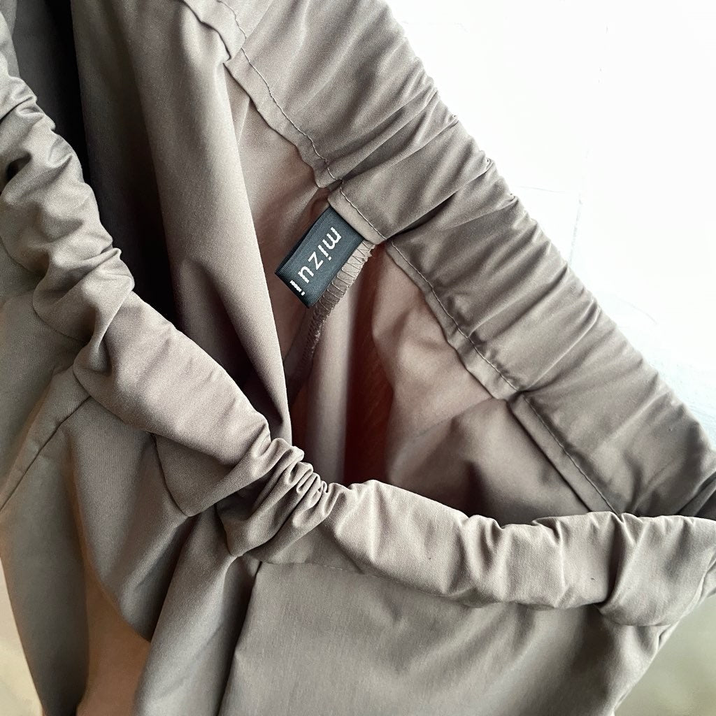 【古着】ミズイロインド / mizuiro ind パンツ グレー ハイウエスト ワイドパンツ タックパンツ 未使用