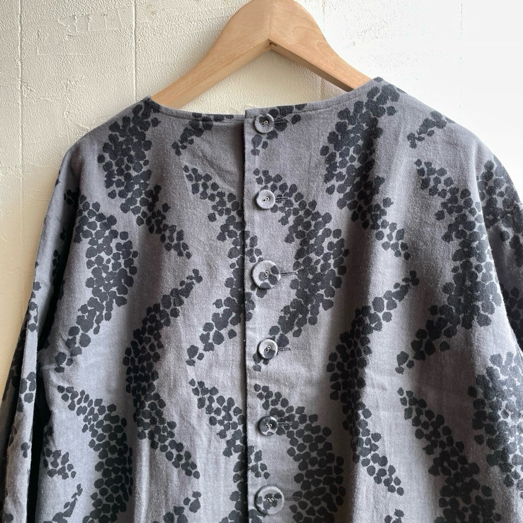 【古着】アトリエナルセ / atelier naruse コットンムーンスモックブラウス / cotton ~moon~ smock blouse plus rib チャコール カットソー