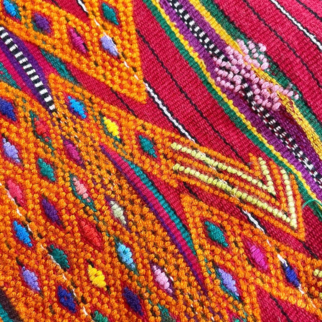 グアテマラ ヴィンテージ布 手織り 刺繍織物ラグ タペストリー