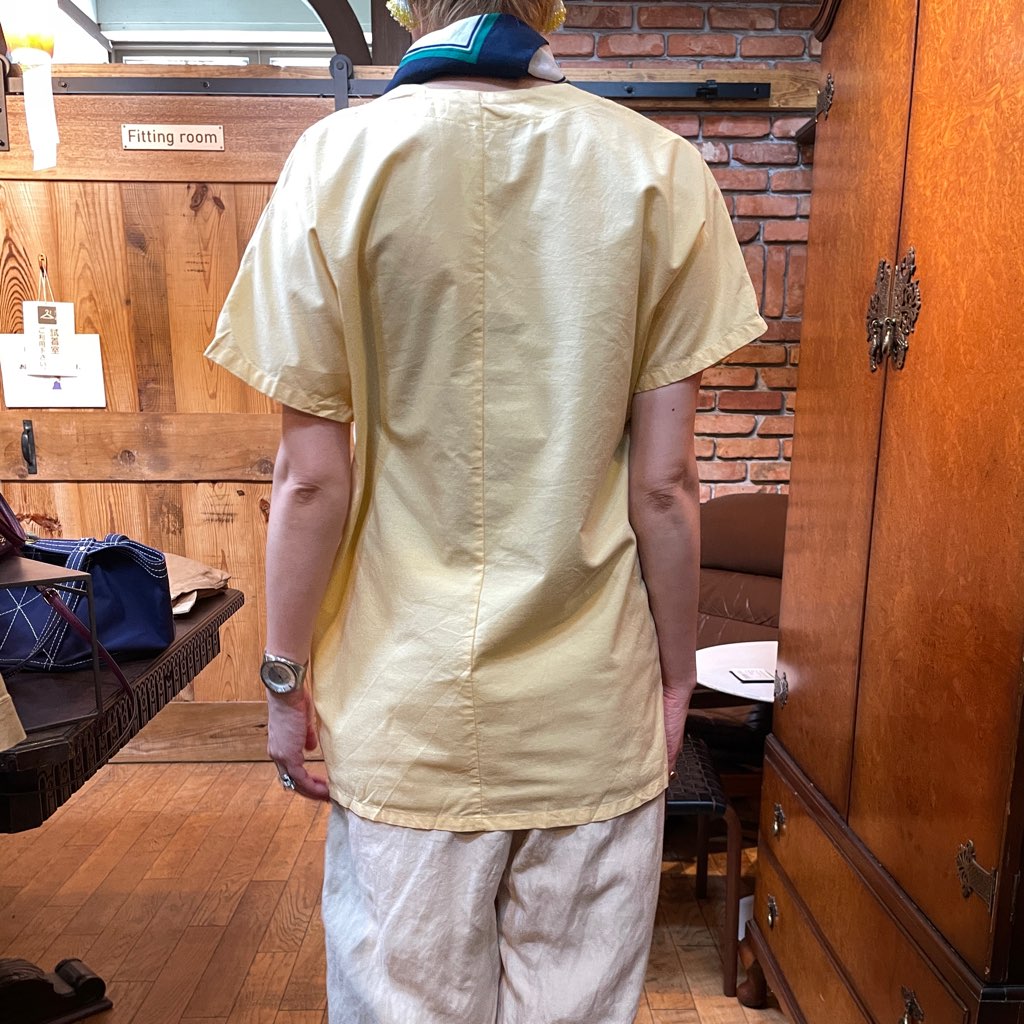 【古着】フランス メディカルシャツ トップス イエロー スクラブトップ ユーロ古着